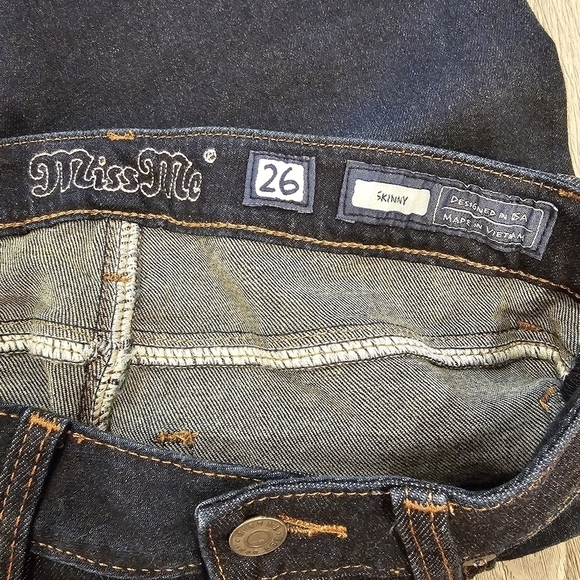 NEW Miss Me Skinny Jeans Embroidered Back Pockets - Picture 4 of 5